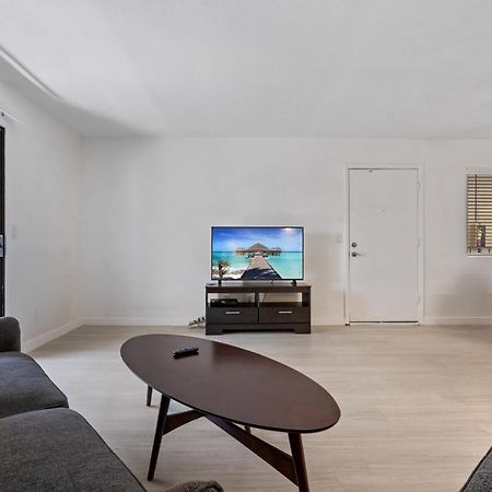 Newly Renovated 2Br Apartment W Pool By Stay Gia フェニックス エクステリア 写真