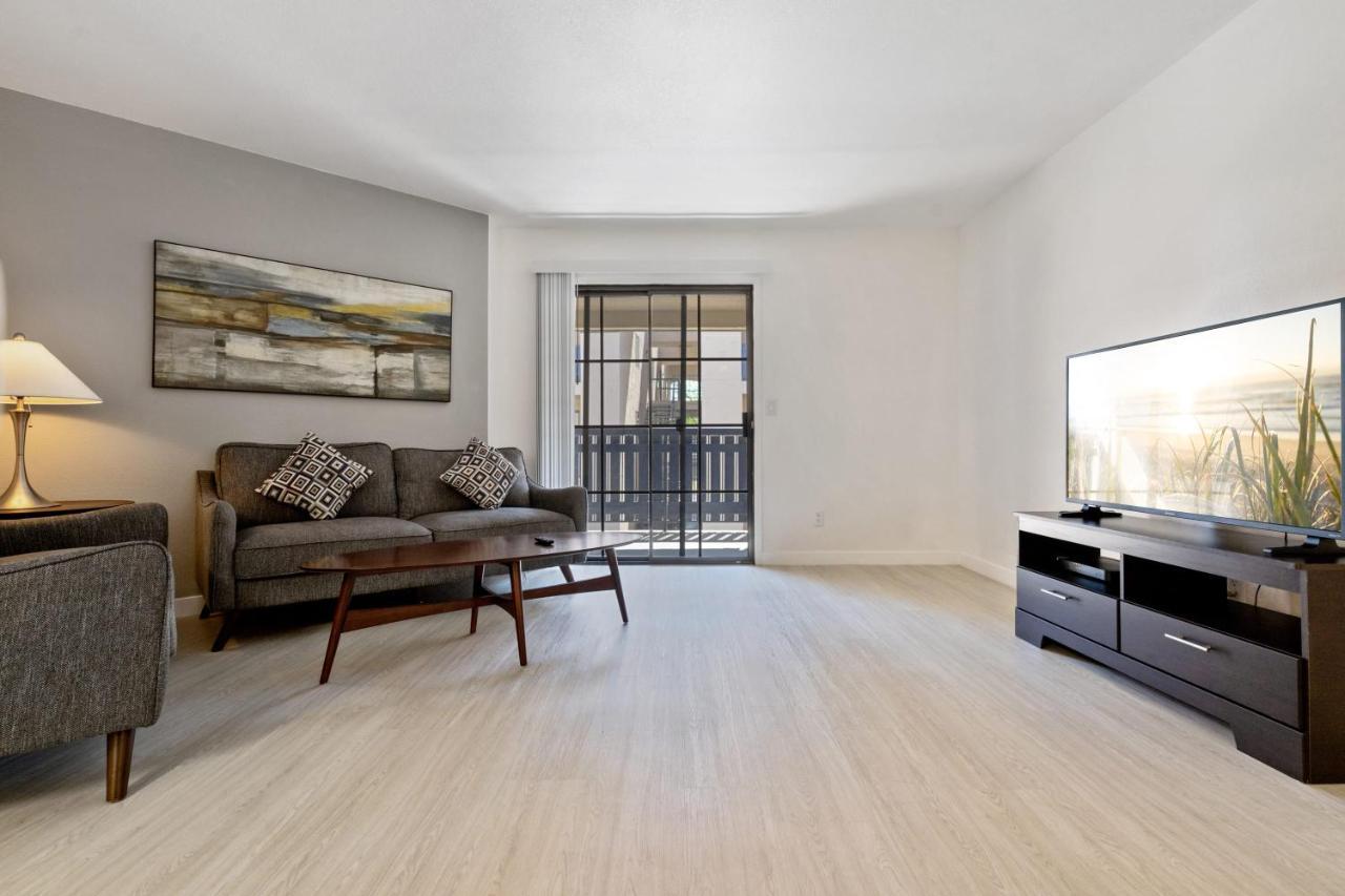 Newly Renovated 2Br Apartment W Pool By Stay Gia フェニックス エクステリア 写真